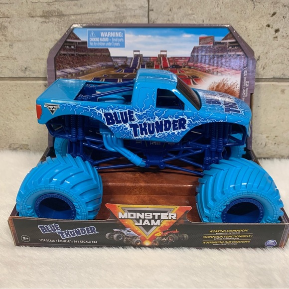 2024 MONSTER JAM SERIES MONSTER TRUCK -BLUE THUNDER 1:24 - Picture 2 of 7